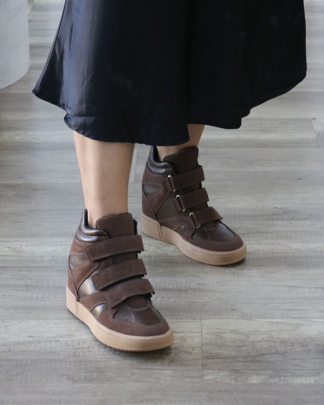 Tênis Sneaker Cano Alto Camurça Laís