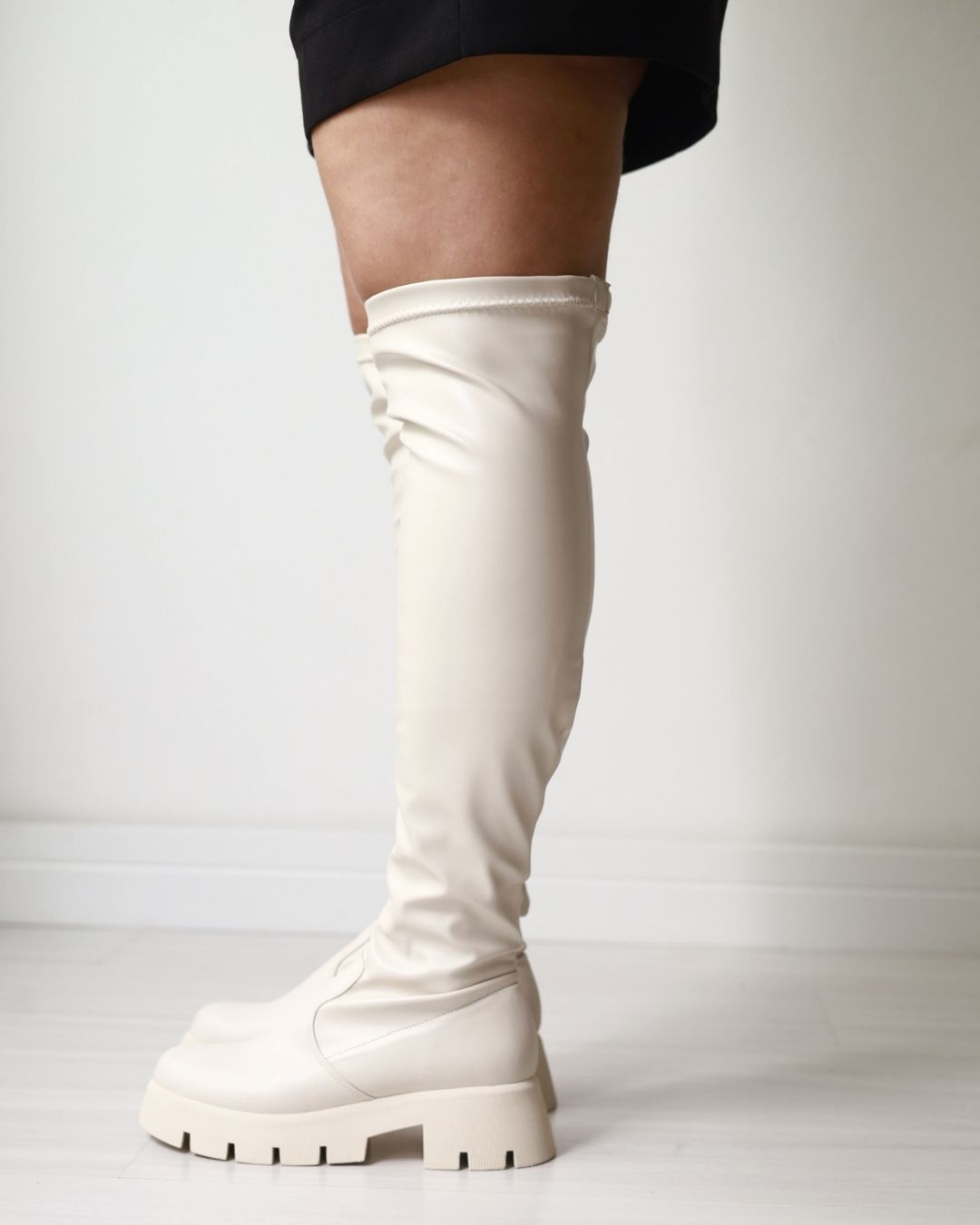 Bota Zaya Over The Knee Off White