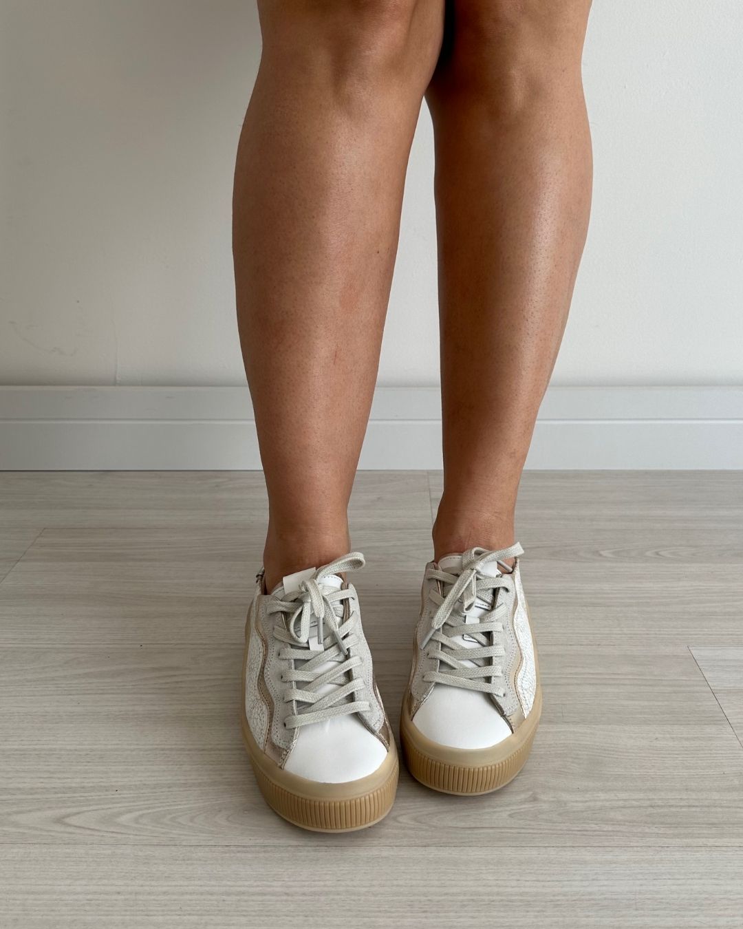 Tênis Off White/Dourado Couro Legítimo Heide