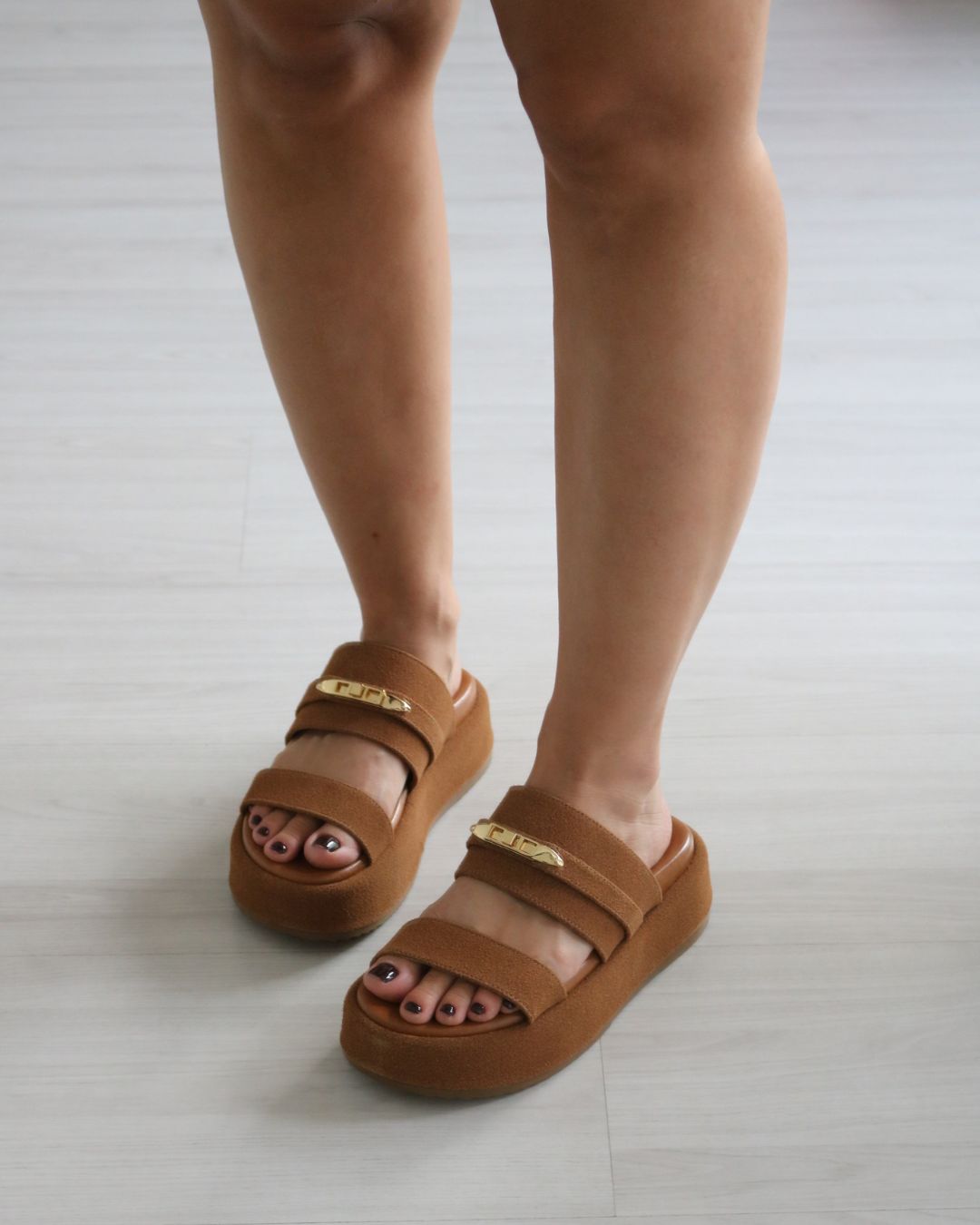 Flatform Camurça Caramelo Dalila