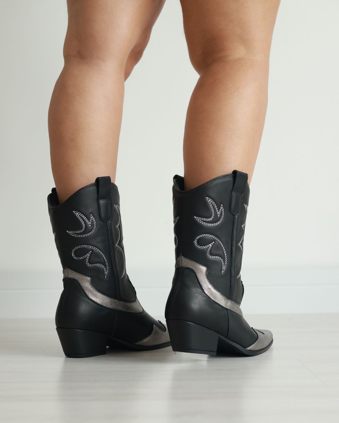 Bota Aisha Preto