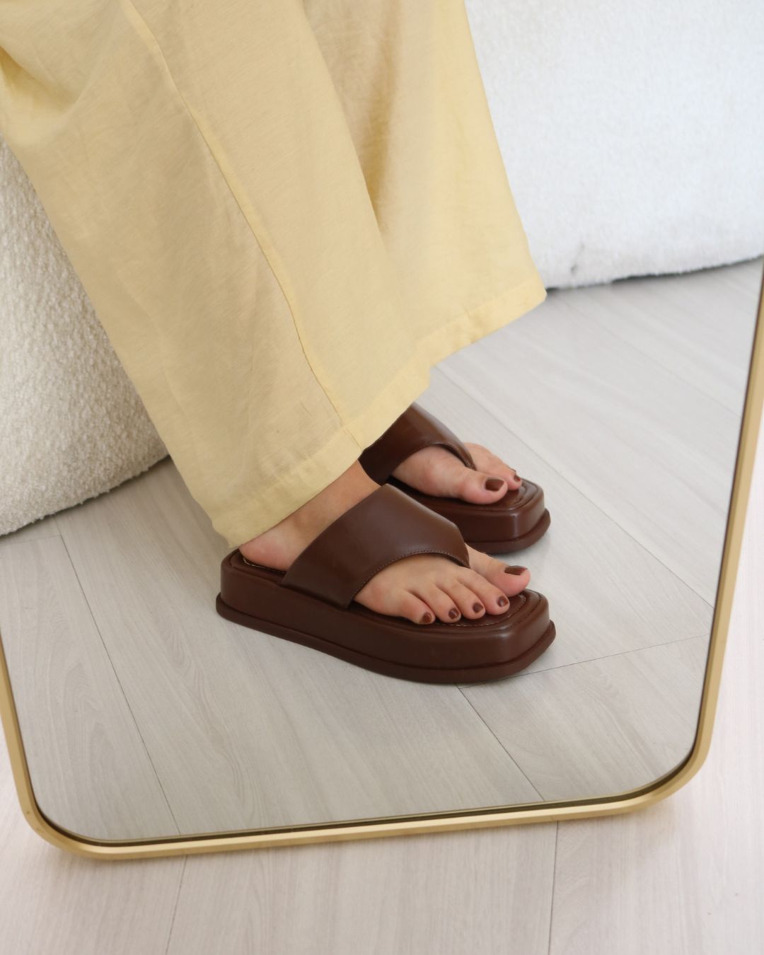 Flat Chiara