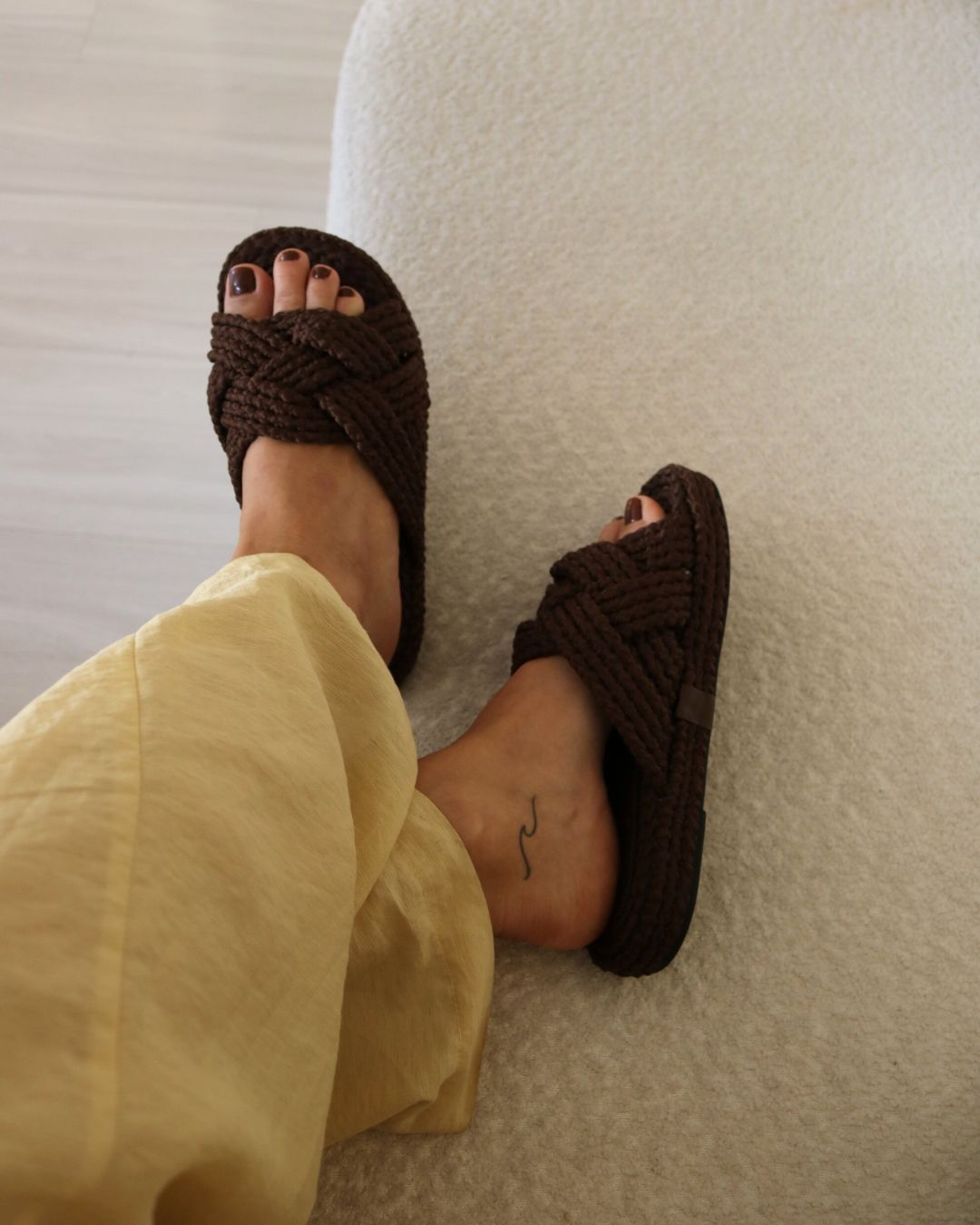 Flat Corda Holly