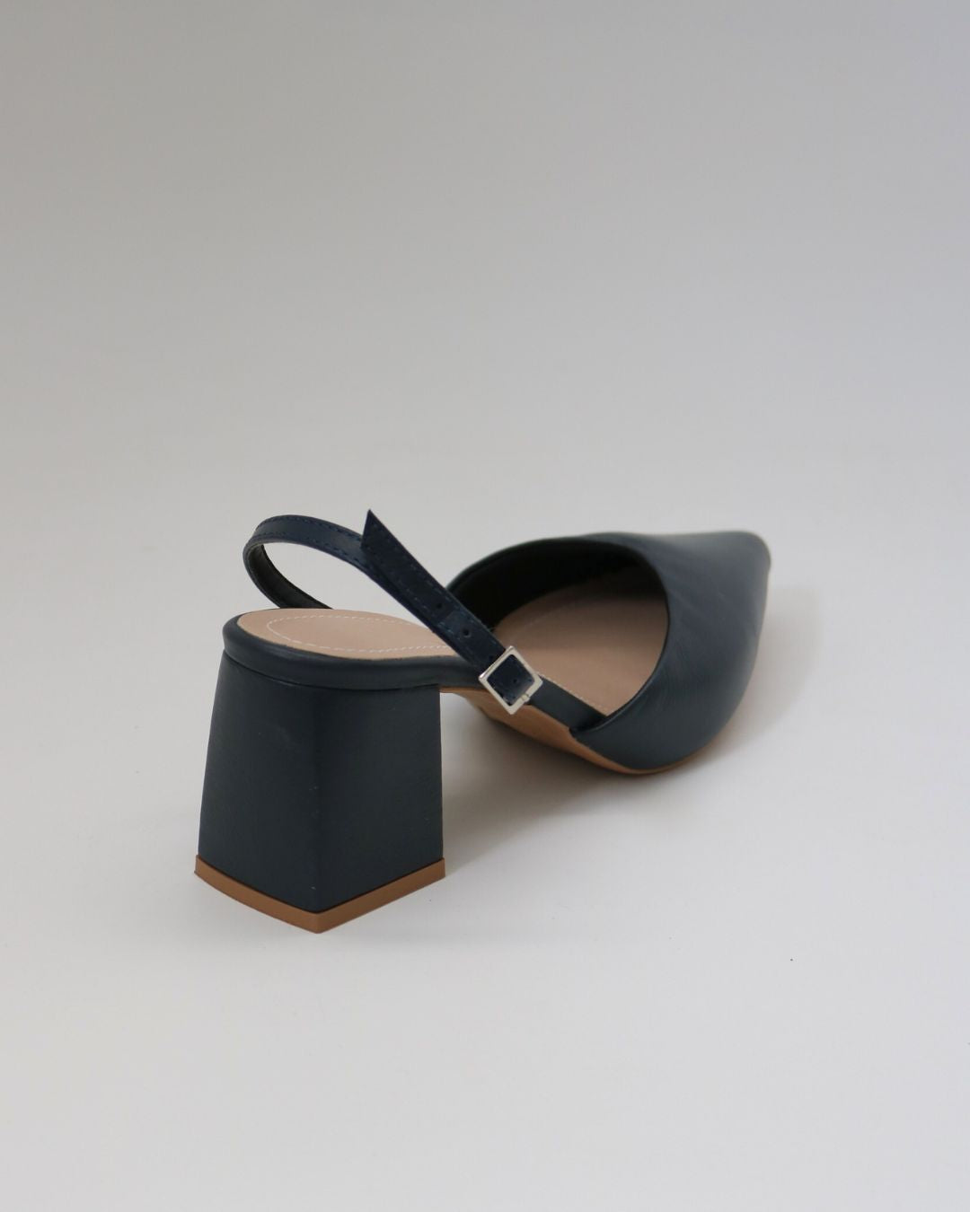 Scarpin Salto Bloco Em Couro Celine