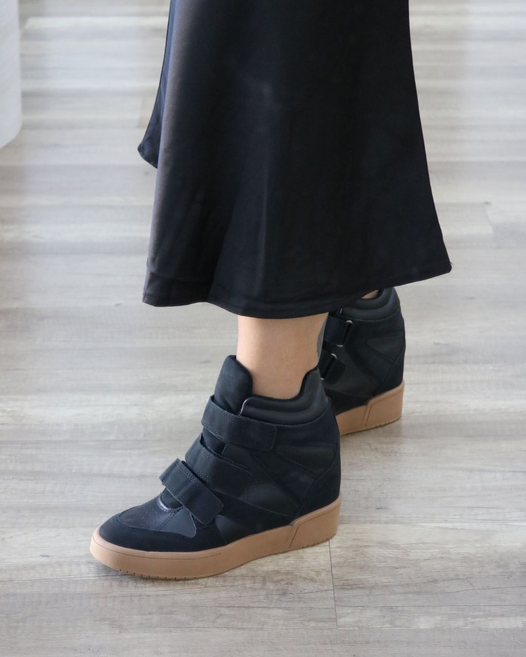 Tênis Sneaker Cano Alto Camurça Laís