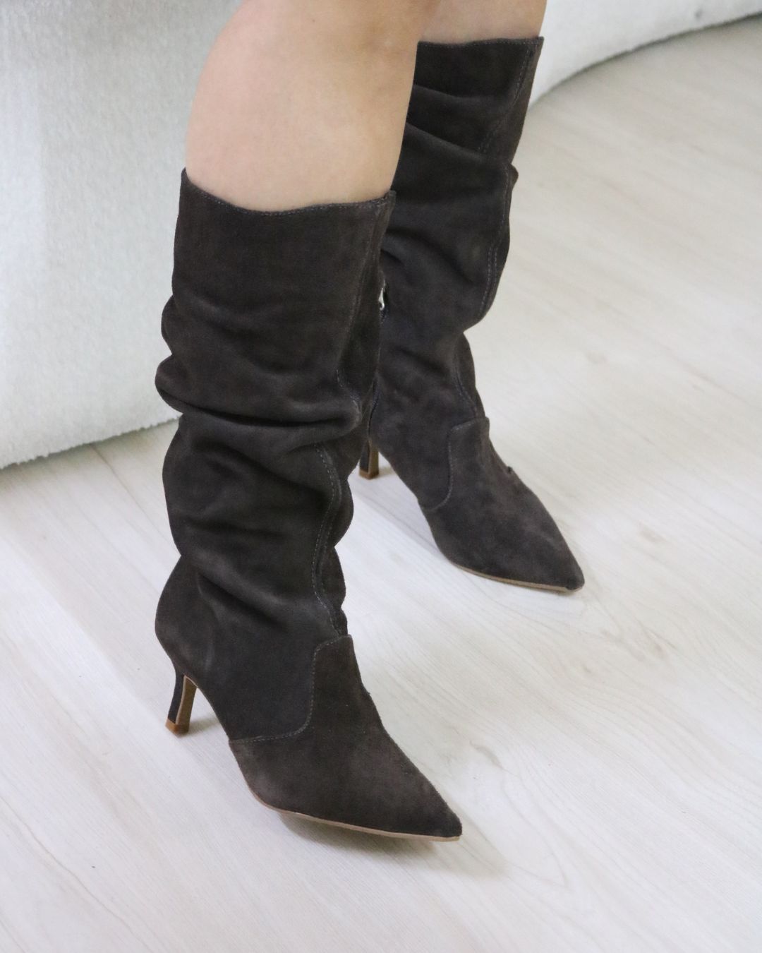 Bota Cano Médio Em Couro Legítimo Ayla