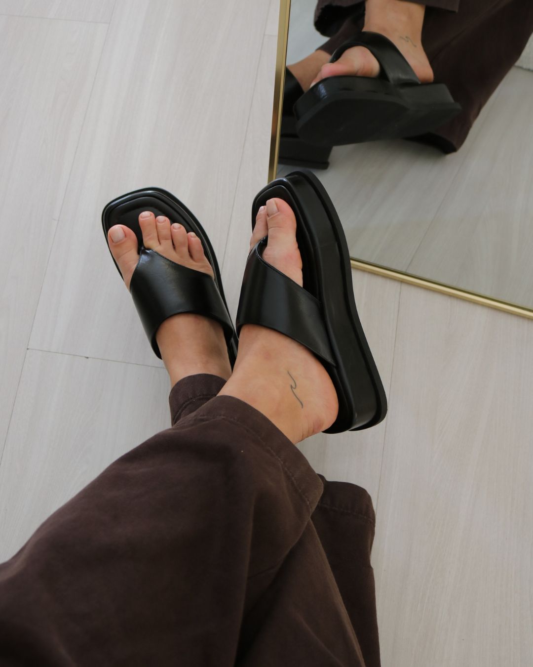 Flat Chiara