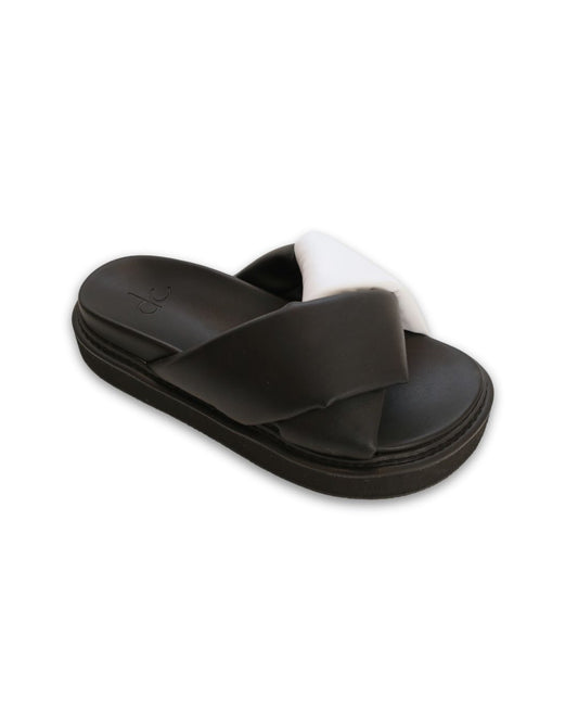 Flatform Preto e Branco Ellen