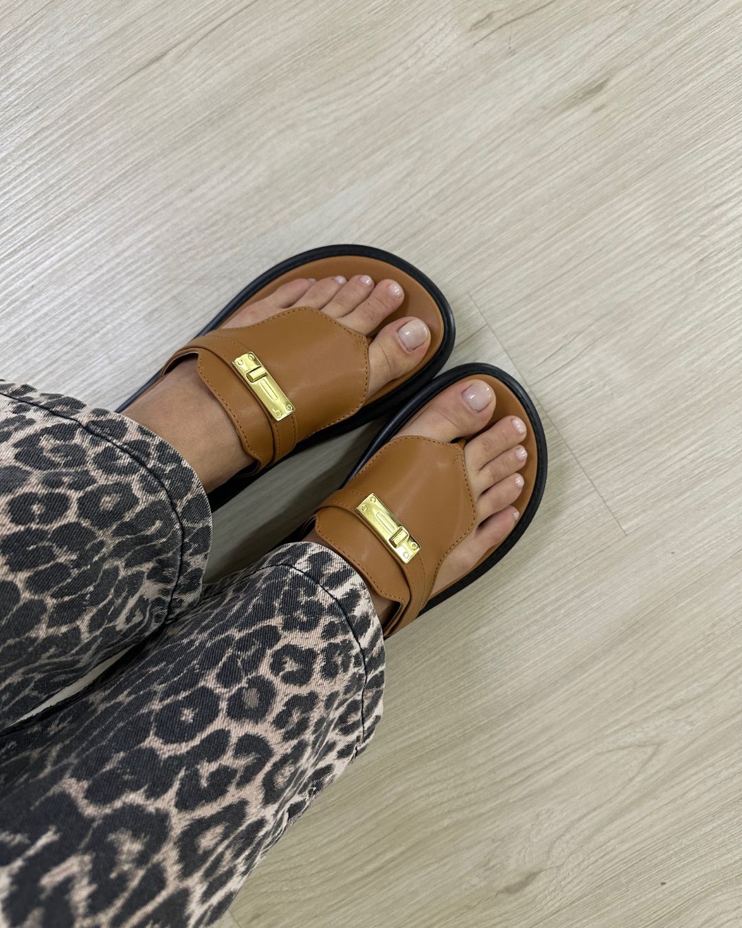 Flat Caramelo Betty