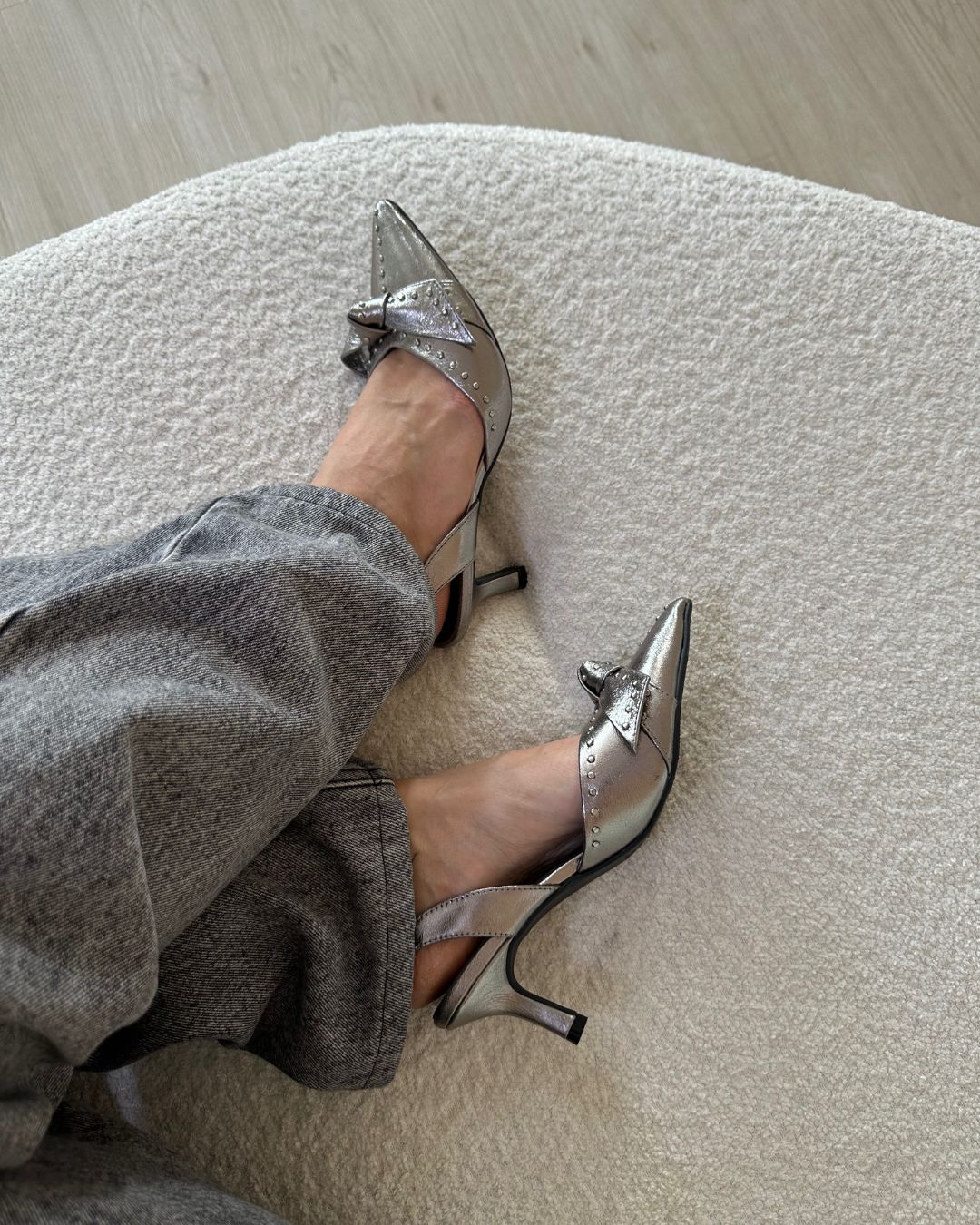 Scarpin Salto Baixo Em Couro Ônix Deborah