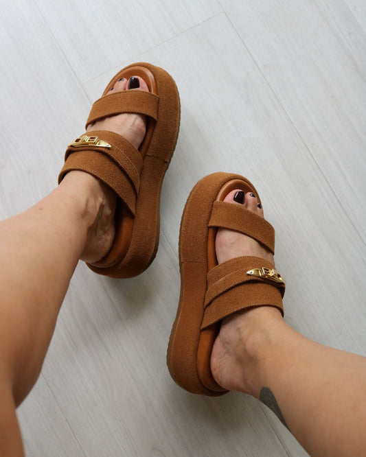 Flatform Camurça Caramelo Dalila