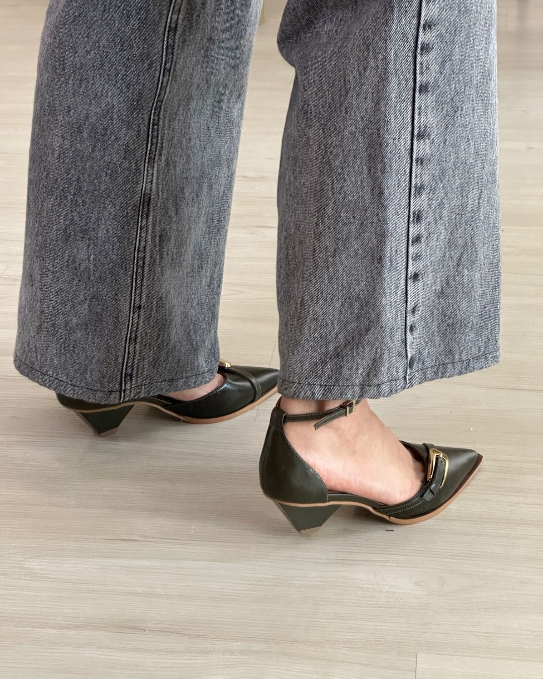 Scarpin Em Couro Legítimo Thais