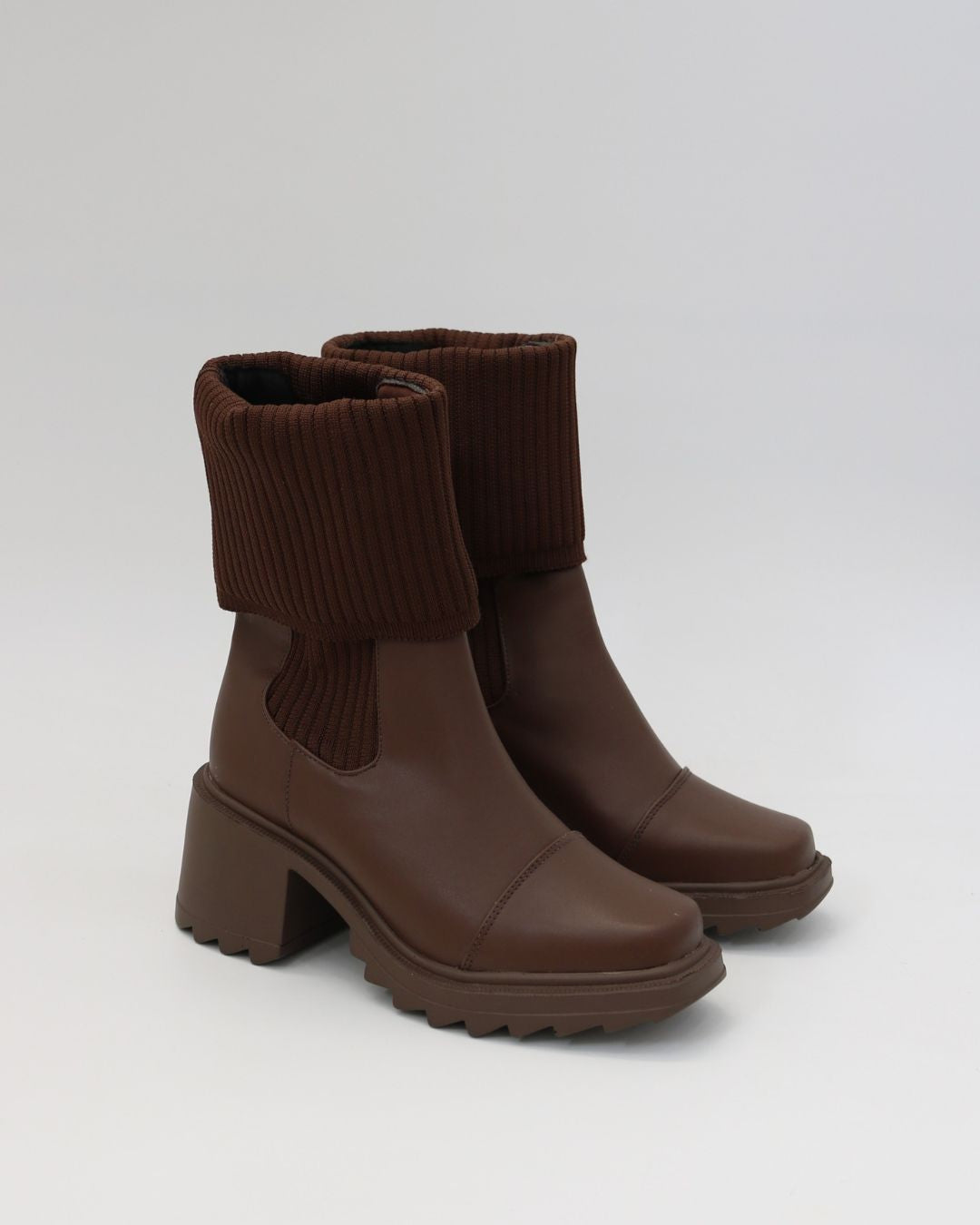 Bota Mavi