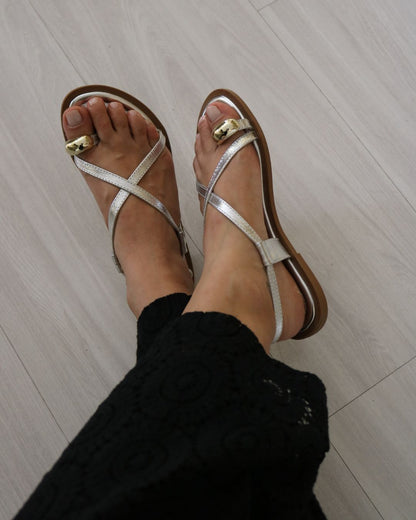 Flat em Couro Legítimo Demi