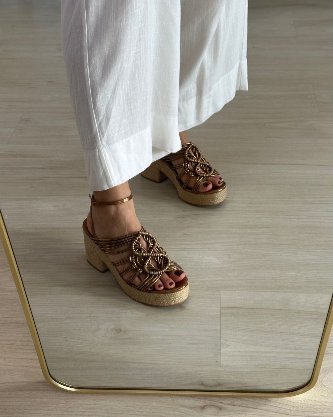 Sandália Anabela Anitta