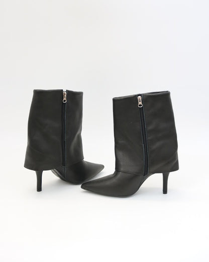 Bota Titi Preto Cano Médio Couro Legítimo