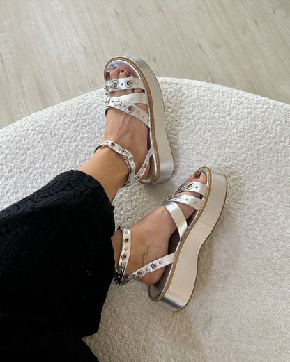 Sandália Flatform Prata Letícia