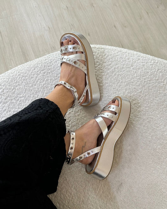 Sandália Flatform Prata Letícia