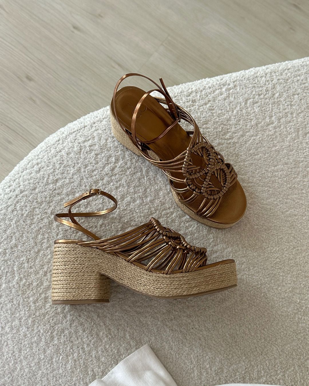 Sandália Anabela Anitta