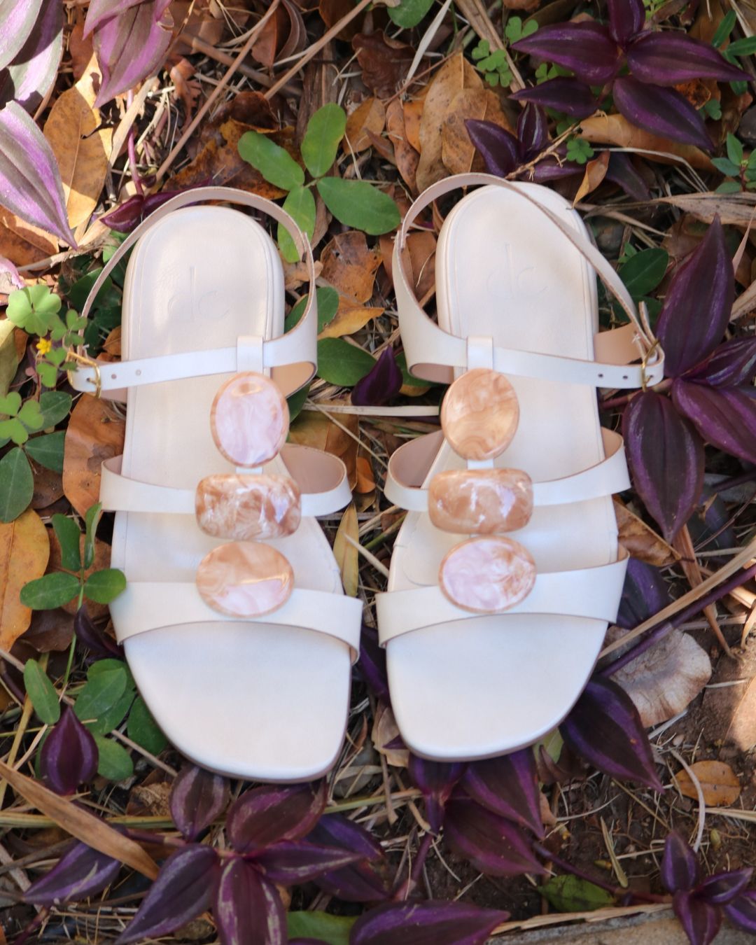Sandália  Off White Cláudia