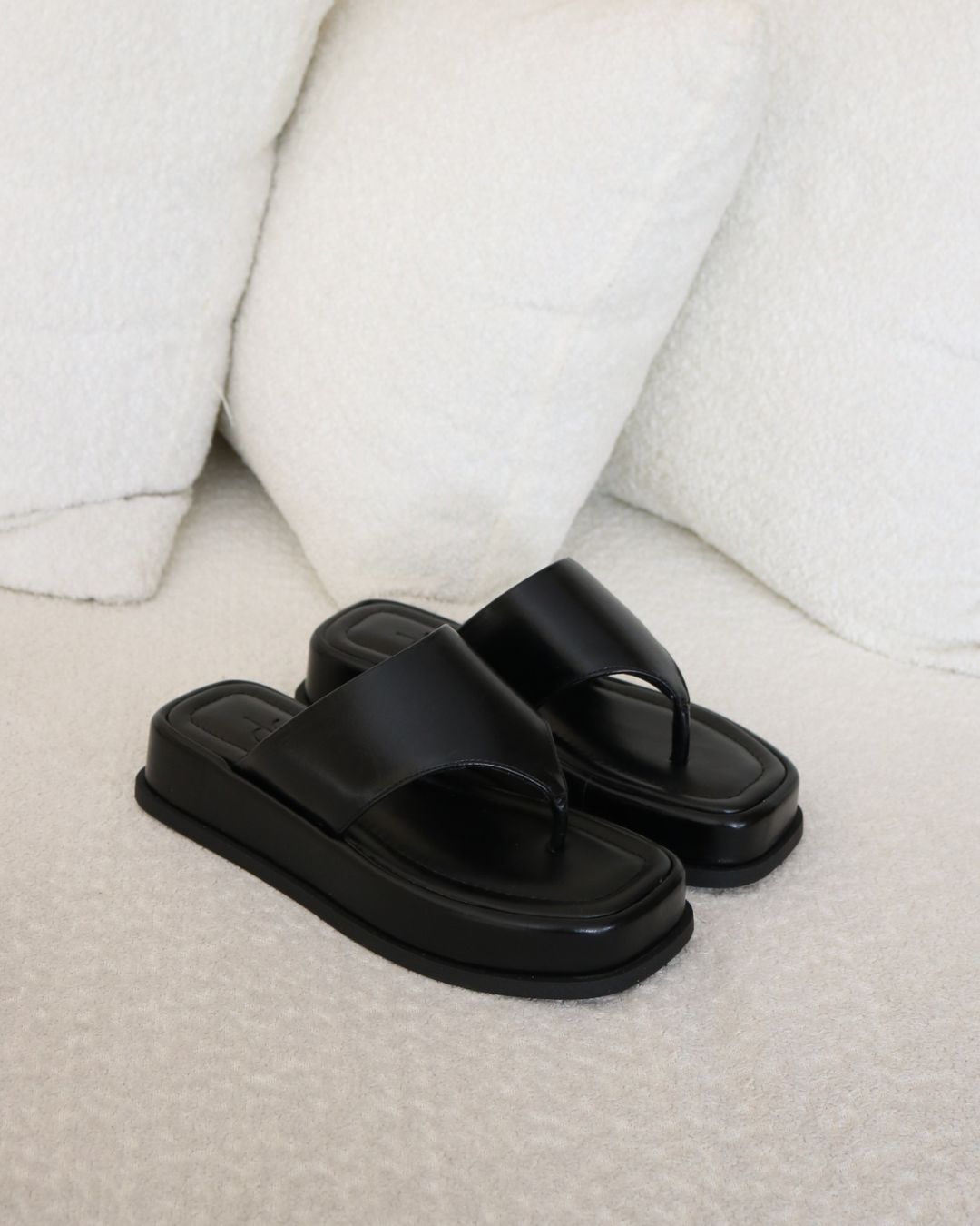 Flat Chiara
